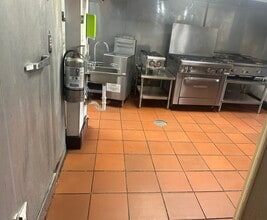 2083 N Powerline Rd, Pompano Beach, FL for lease Interior Photo- Image 1 of 6