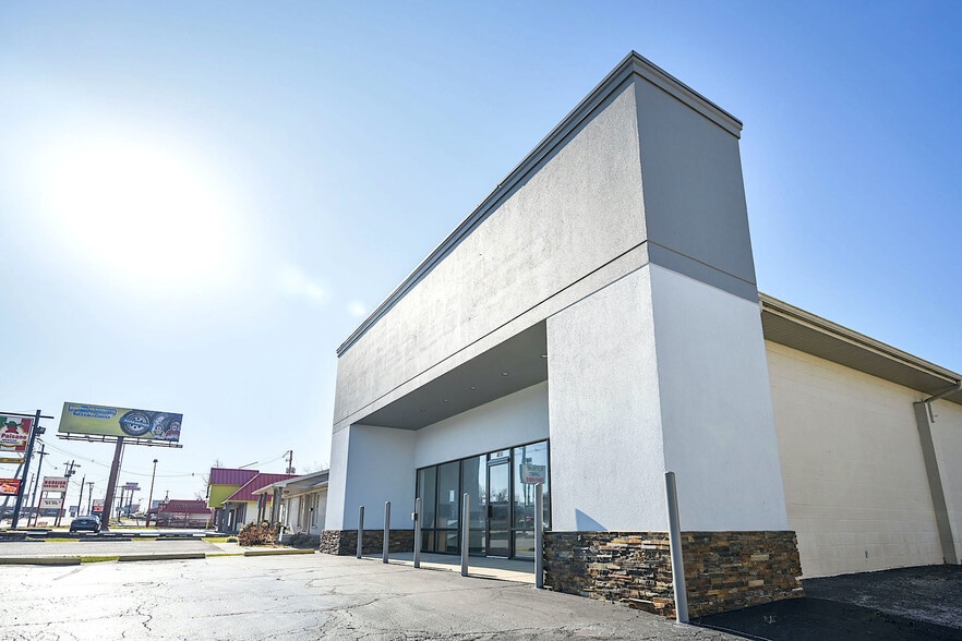 301 S Green River Rd, Evansville, IN 47715