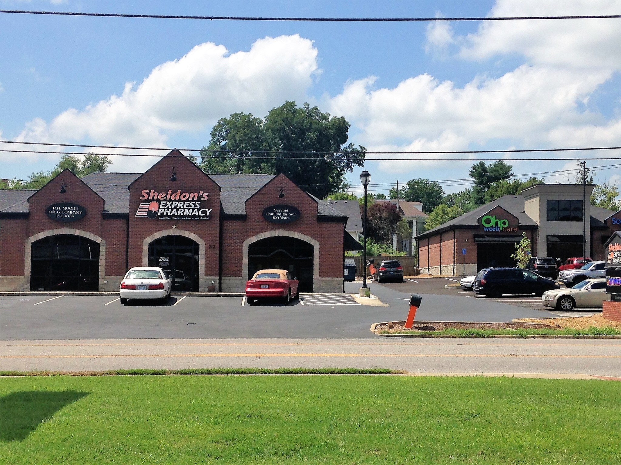 212 S Main St, Franklin, KY for sale Primary Photo- Image 1 of 1