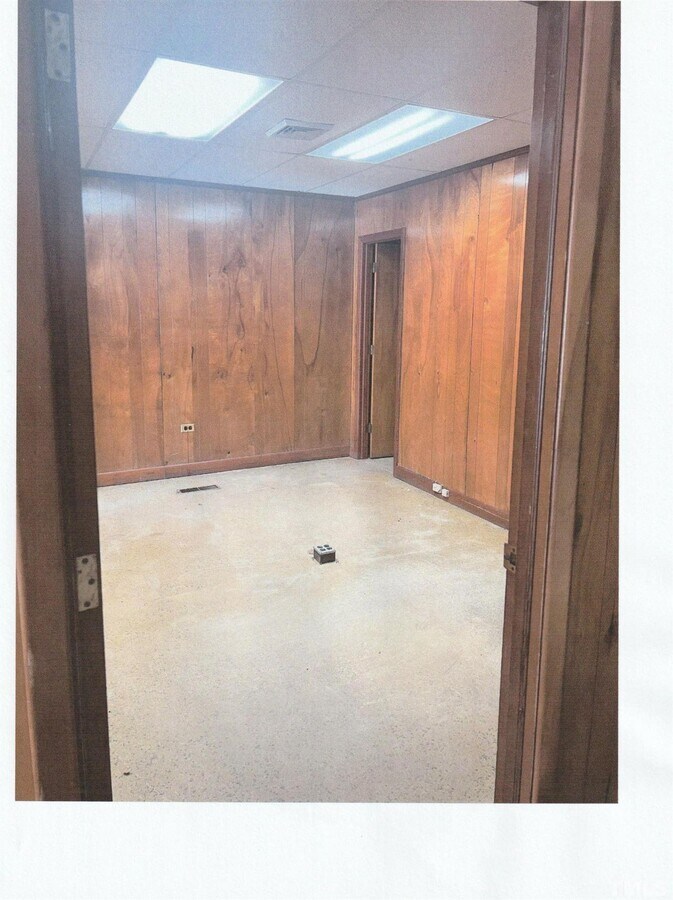 3 E 4th St, Weldon, NC 27890