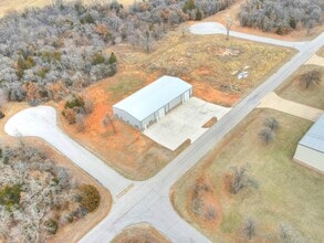1736 Red Oak Lane, Guthrie, OK - AERIAL  map view - Image1