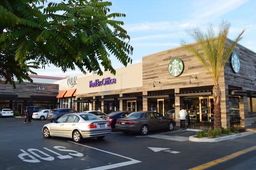 4500-4550 Van Nuys Blvd, Van Nuys, CA for lease - Building Photo - Image 3 of 10