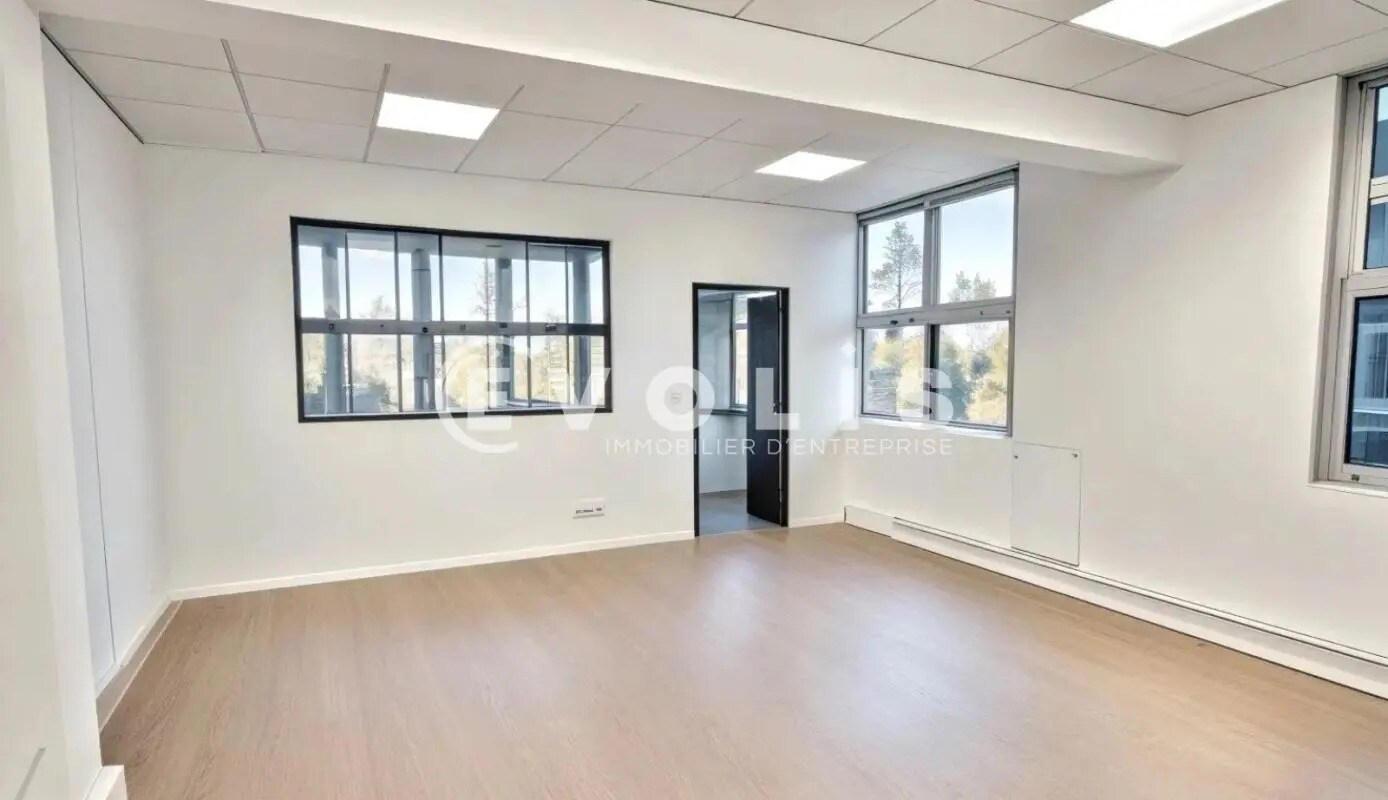 Office in Villiers-sur-Marne for sale Interior Photo- Image 1 of 9