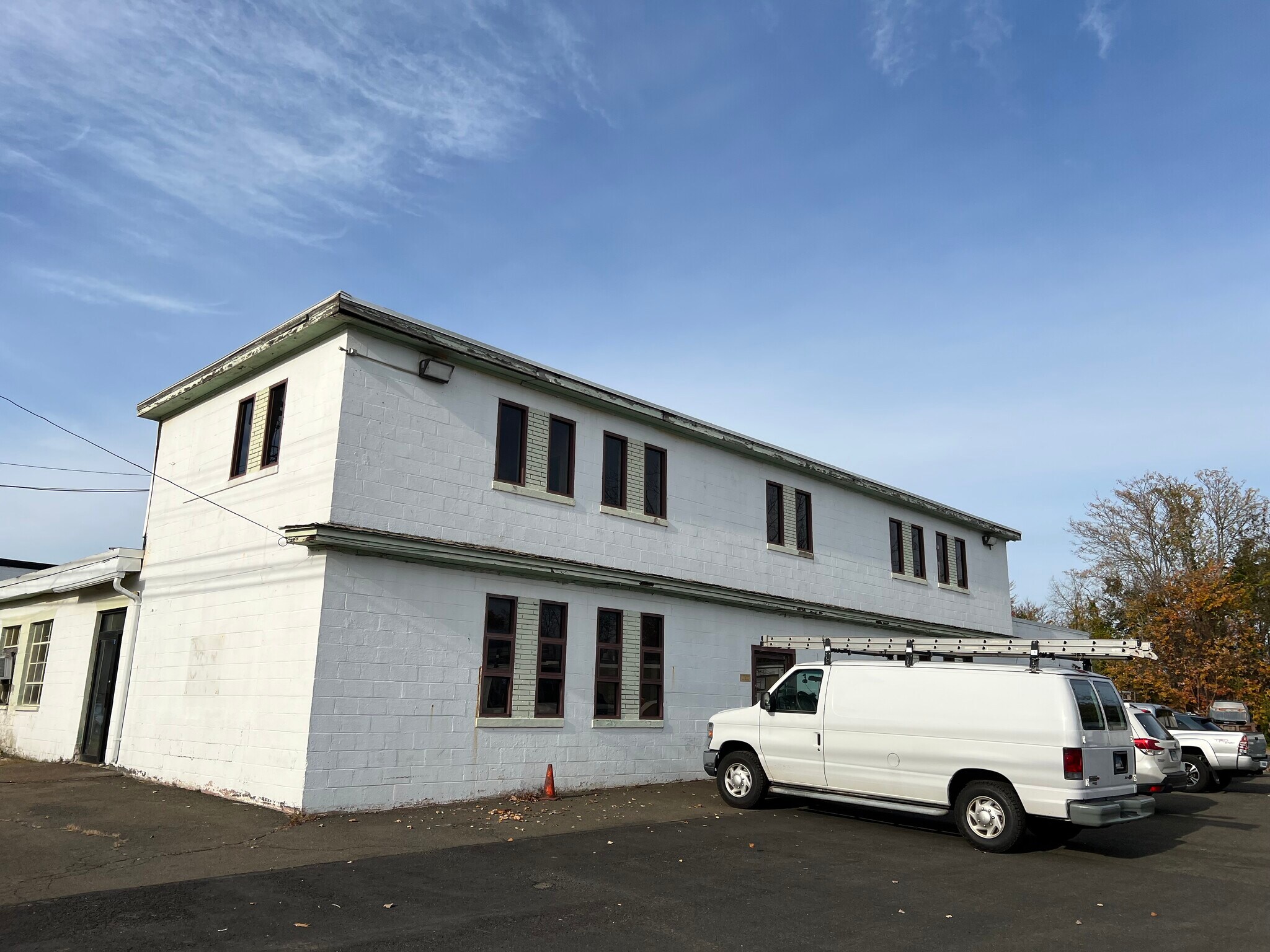 81-83 Erna Ave, Milford, CT for lease Primary Photo- Image 1 of 8