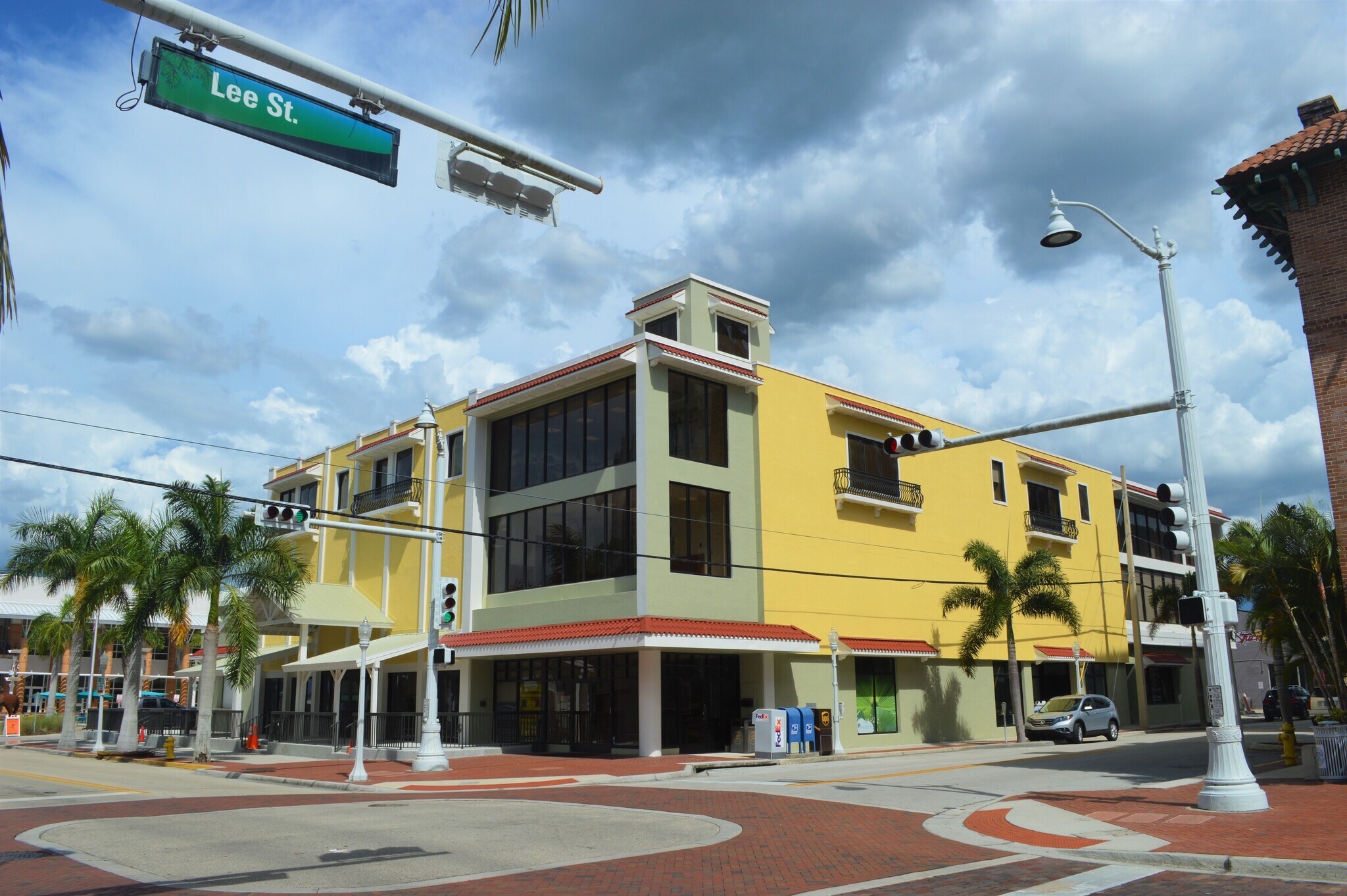 2400 1st St, Fort Myers, FL for sale Building Photo- Image 1 of 1