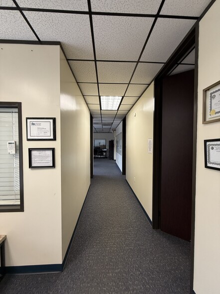 6614 Bourgeois Rd, Houston, TX for sale - Interior Photo - Image 3 of 8