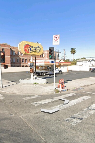 261 E Vernon Ave, Los Angeles, CA for lease - Primary Photo - Image 1 of 30