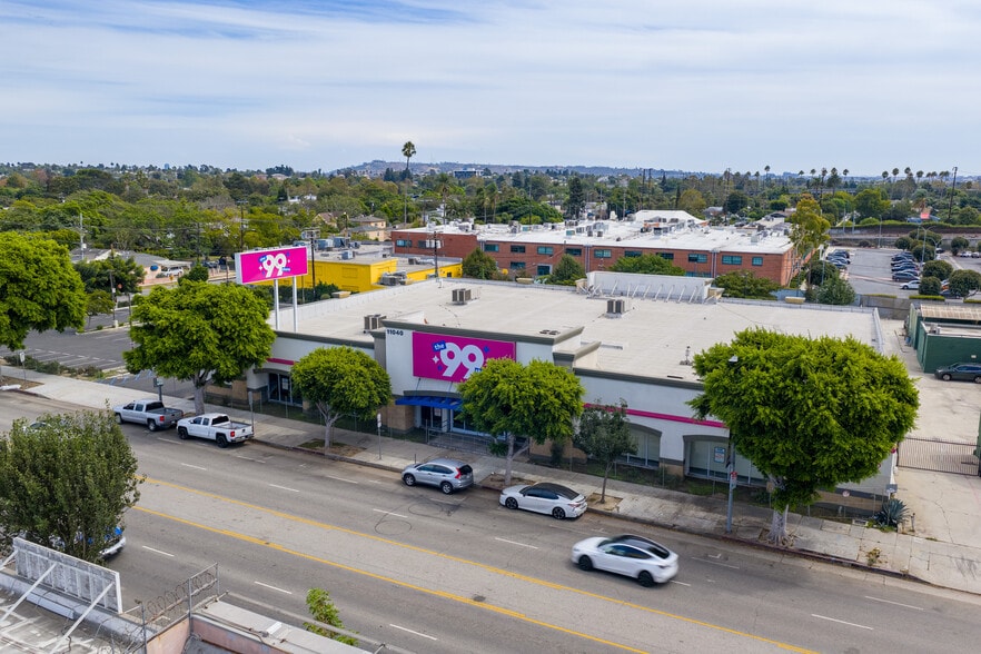 11040 W Pico Blvd, Los Angeles, CA for lease - Building Photo - Image 1 of 11