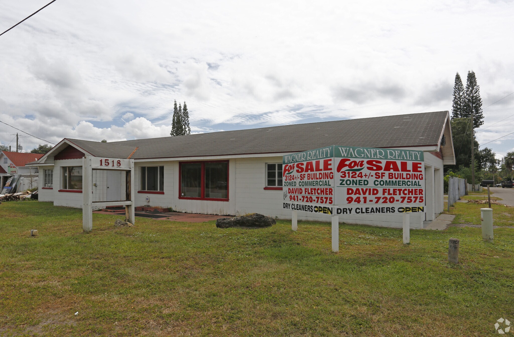 1518 53rd Ave E, Bradenton, FL for sale Primary Photo- Image 1 of 1