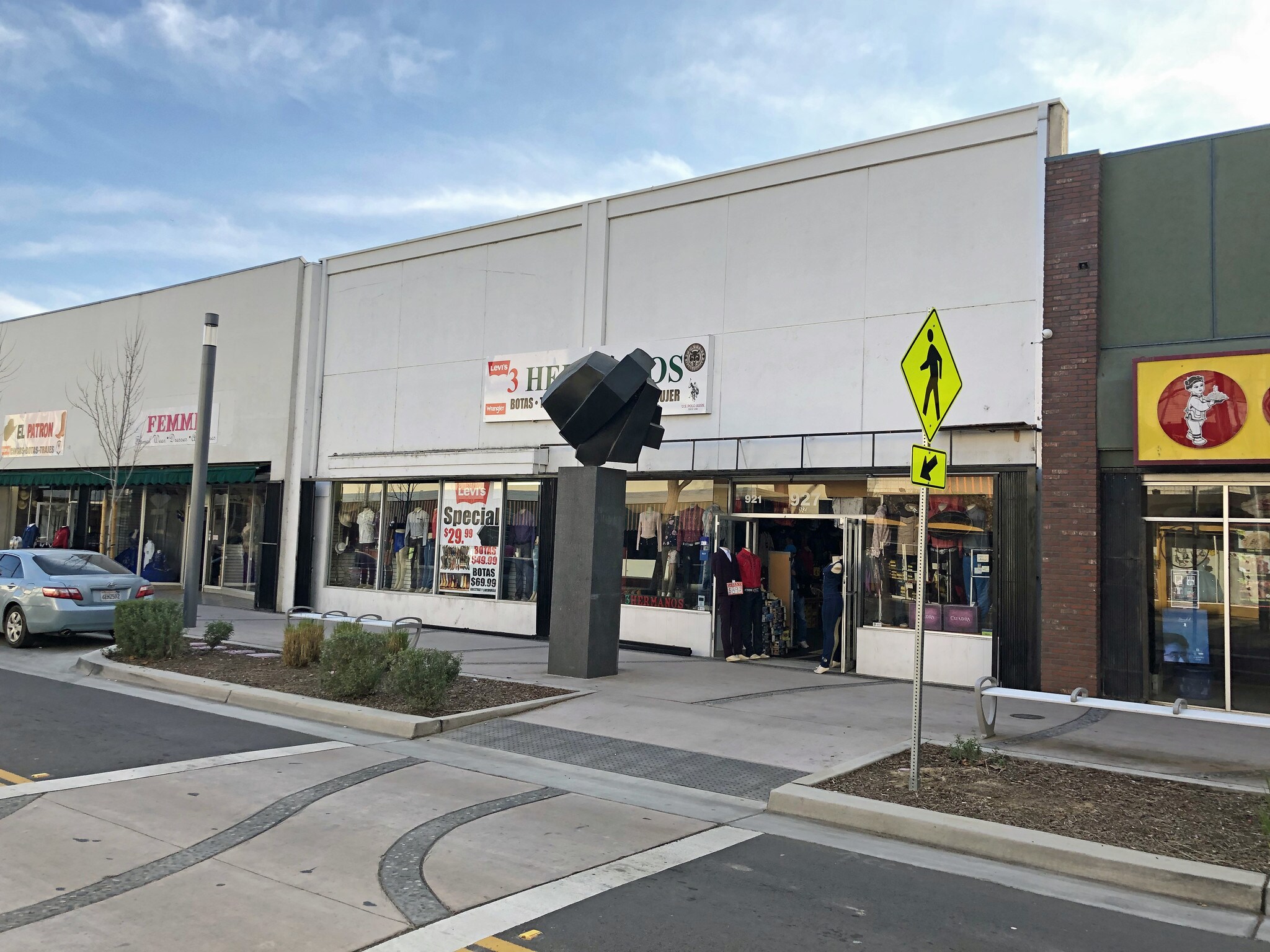 Fresno Outlet Mall - euc0nac