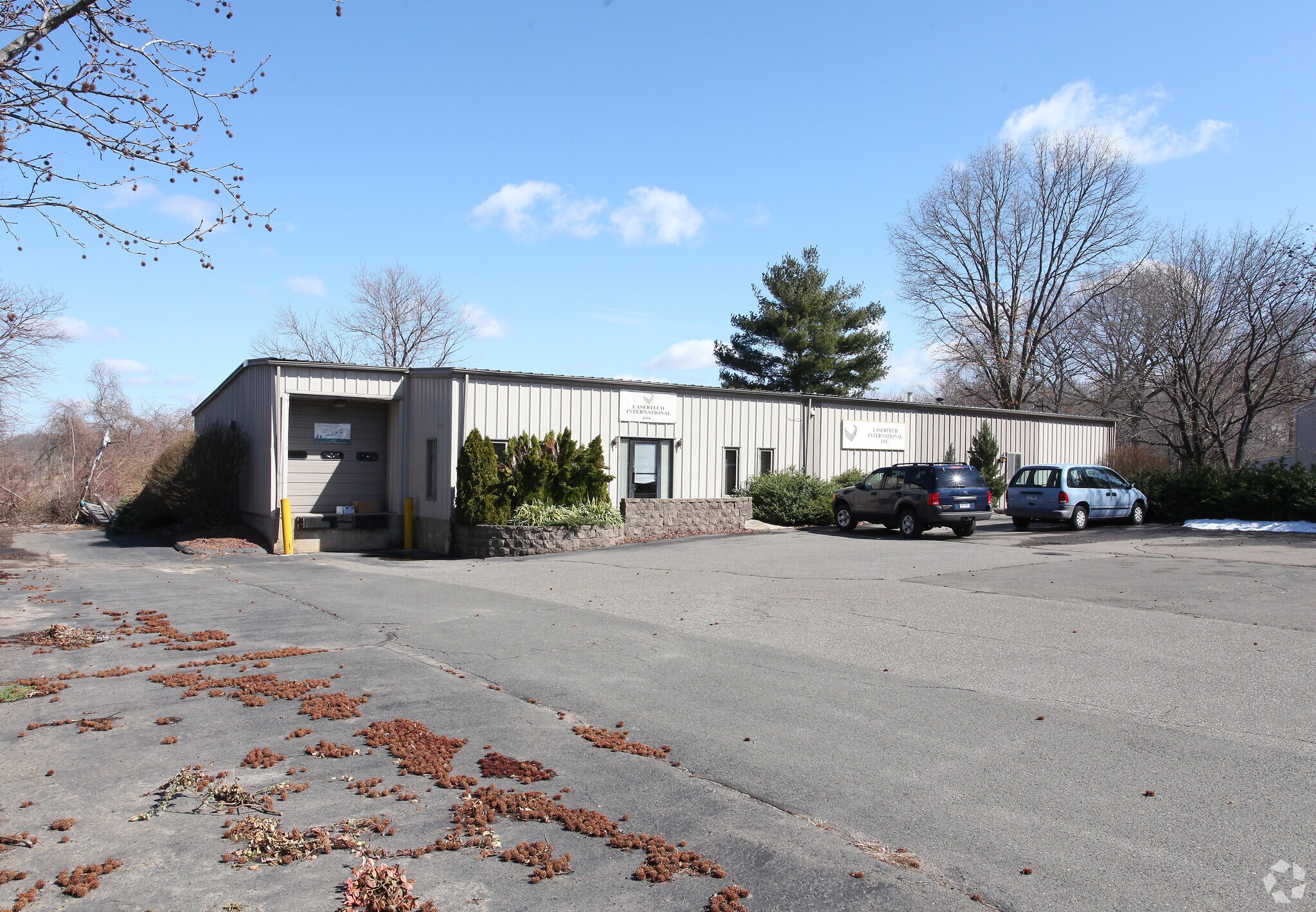 388 Strong Rd, South Windsor, CT for sale Primary Photo- Image 1 of 1