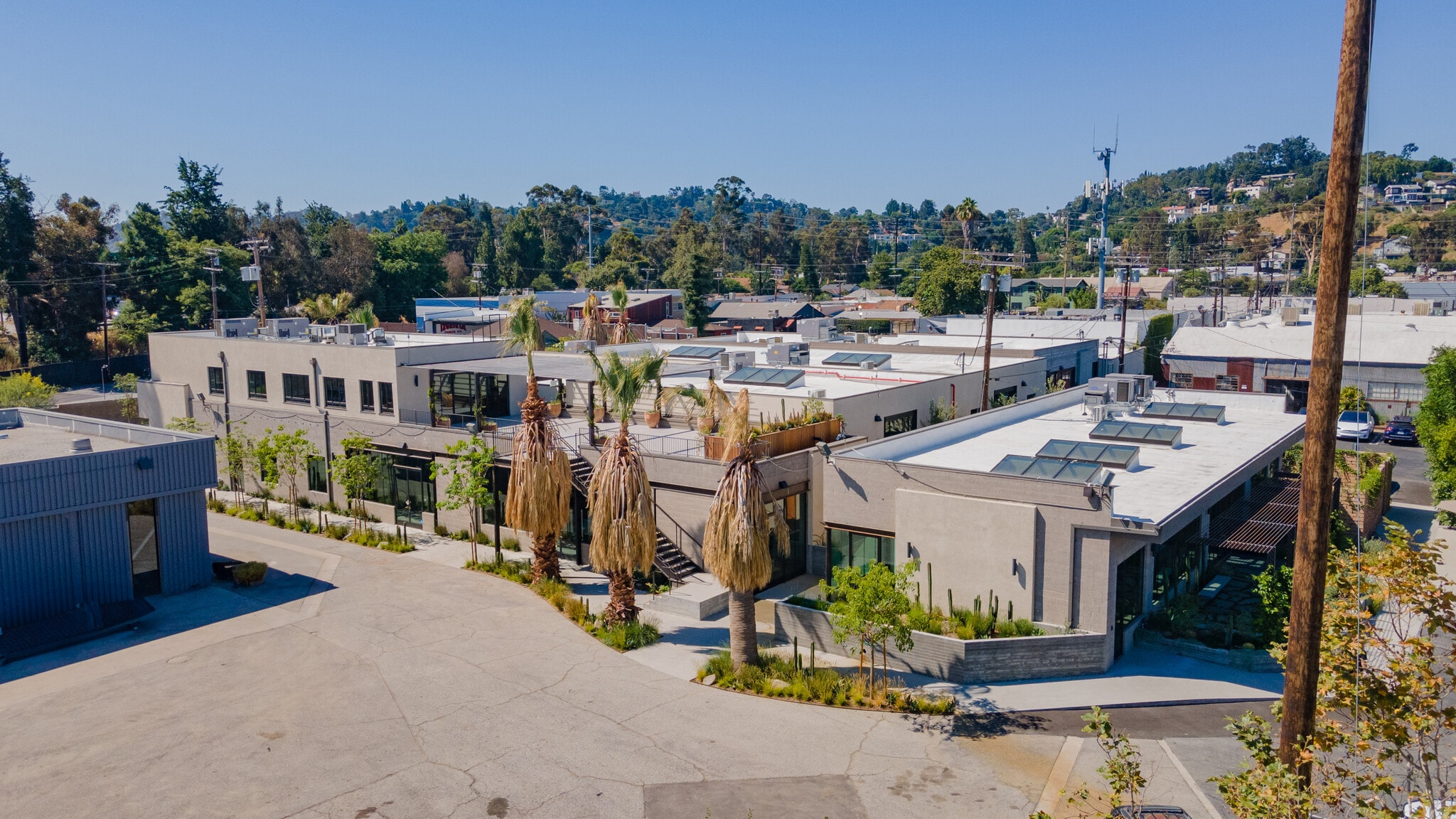 3013 Gilroy St, Los Angeles, CA for lease Primary Photo- Image 1 of 25