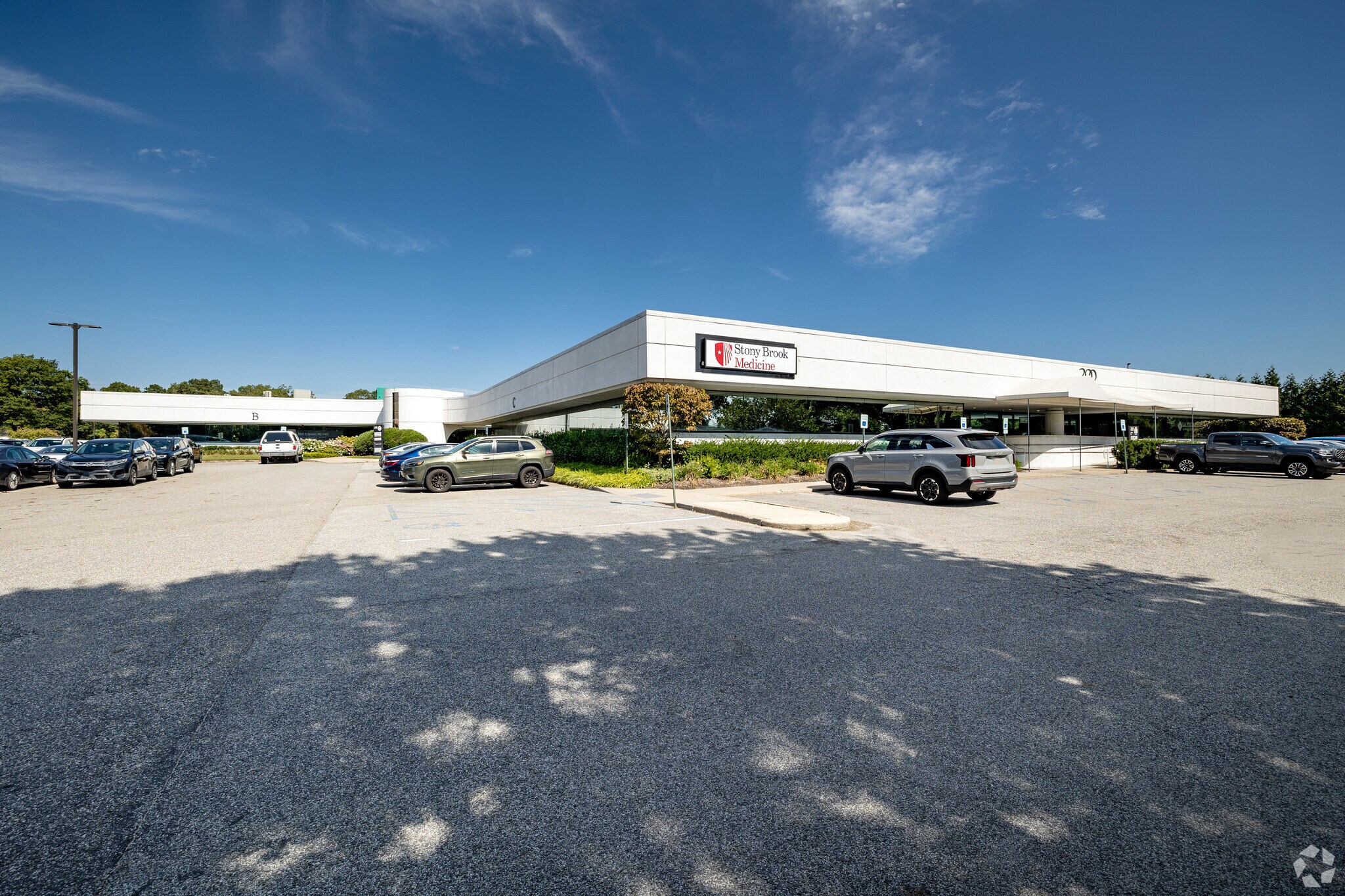 200 Motor Pky, Hauppauge, NY for sale Primary Photo- Image 1 of 1