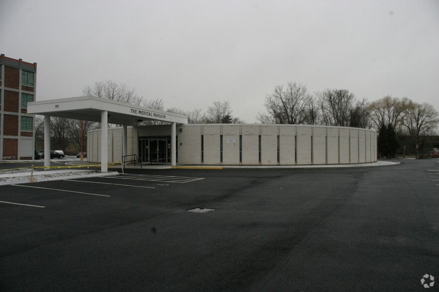 80 Congress St, Springfield, MA for lease - Building Photo - Image 2 of 10