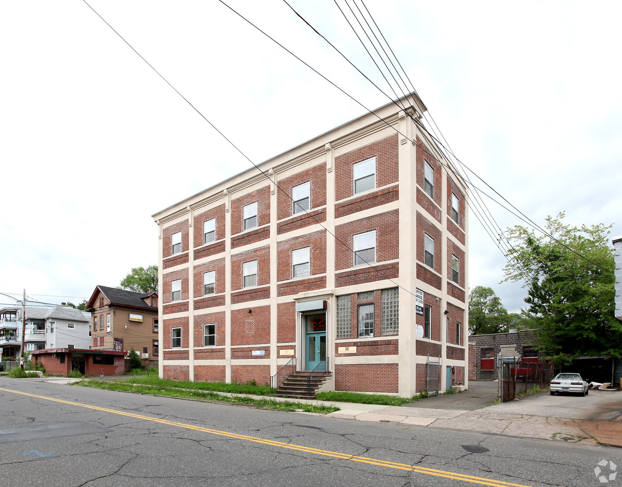 370 Davenport Ave, New Haven, CT 06519 Office For Sale