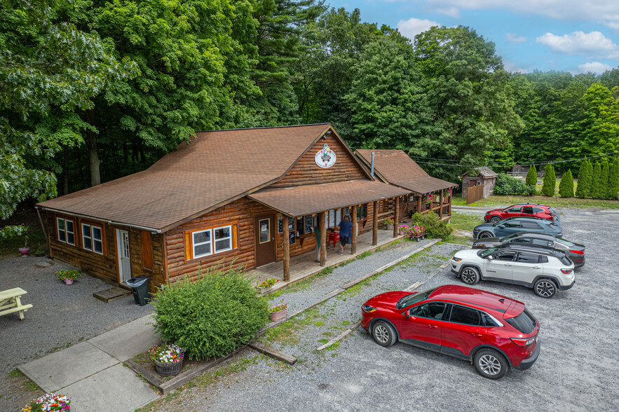 417 Rt-29, Greenwich, NY for sale - Building Photo - Image 1 of 32