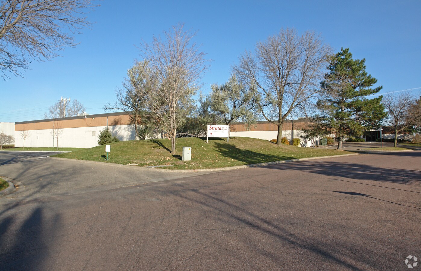 7640 Commerce Way, Eden Prairie, MN 55344 7640 Commerce Way, Eden Prairie, MN 55344