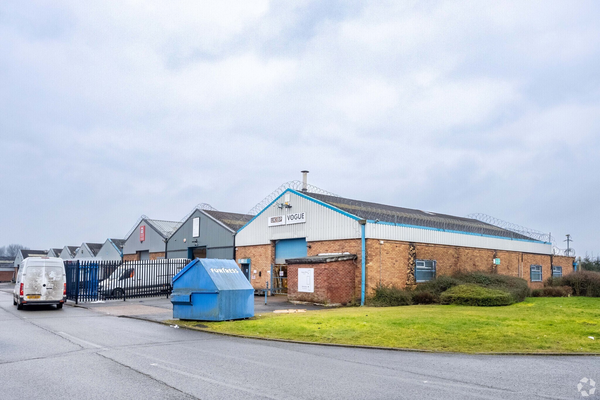 Strawberry Ln, Willenhall for sale Primary Photo- Image 1 of 1