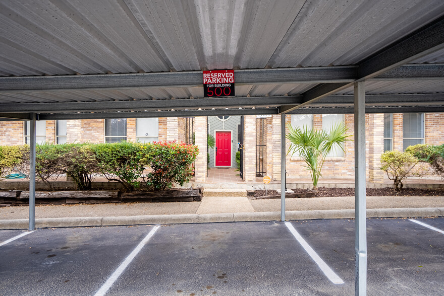 8627 Cinnamon Creek Dr, San Antonio, TX for lease - Building Photo - Image 2 of 51