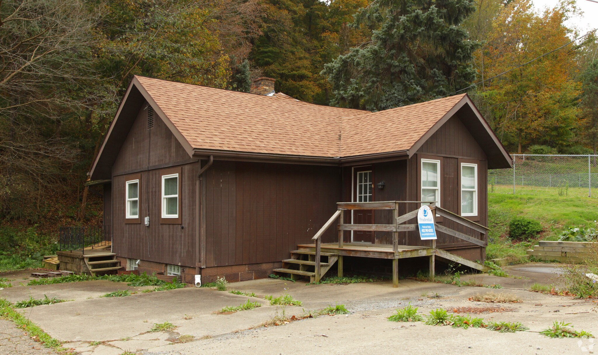769 Old Narrows Run Rd, Coraopolis, PA for sale Primary Photo- Image 1 of 1