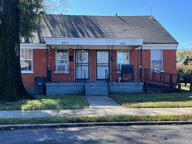 975 Marble Ave, Memphis, TN for sale - Primary Photo - Image 1 of 11