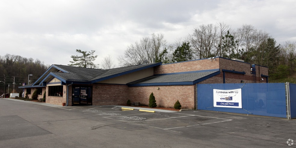 2645 E Andrew Johnson Hwy, Greeneville, TN for sale - Primary Photo - Image 1 of 1