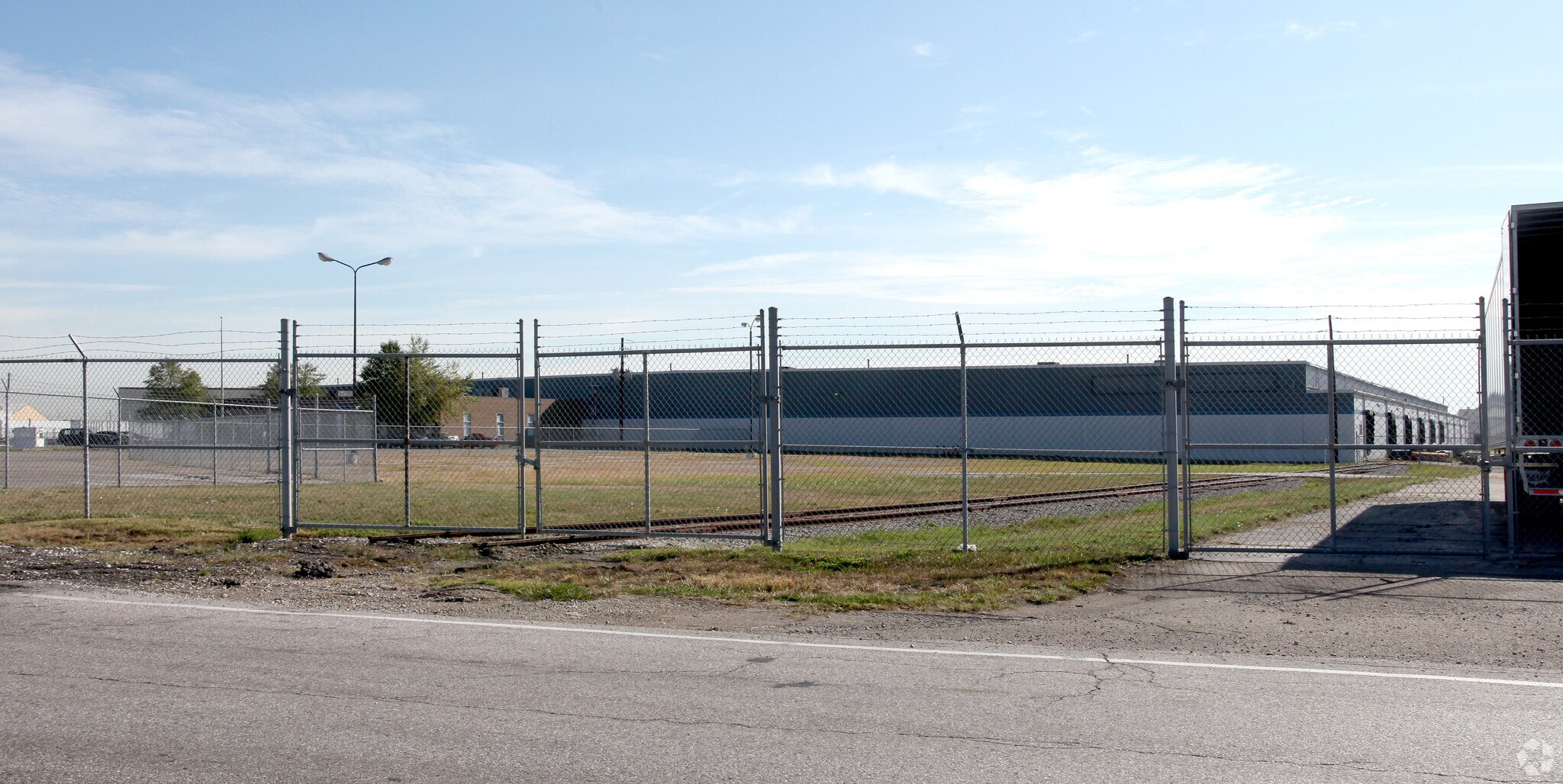 4350 Sam Jones Expy, Indianapolis, IN for sale Building Photo- Image 1 of 1