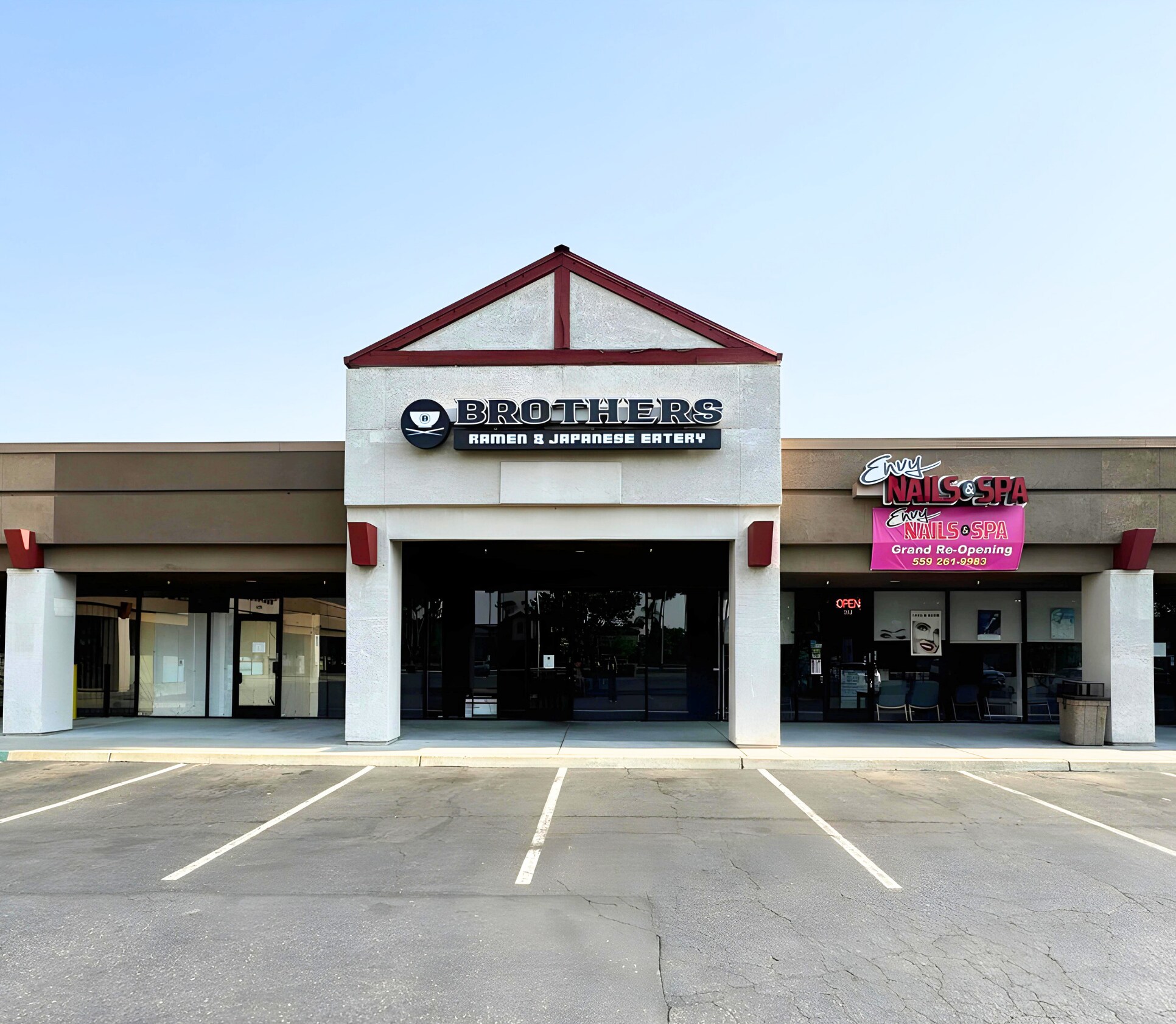 132 W Nees Ave, Fresno, CA for lease Building Photo- Image 1 of 6