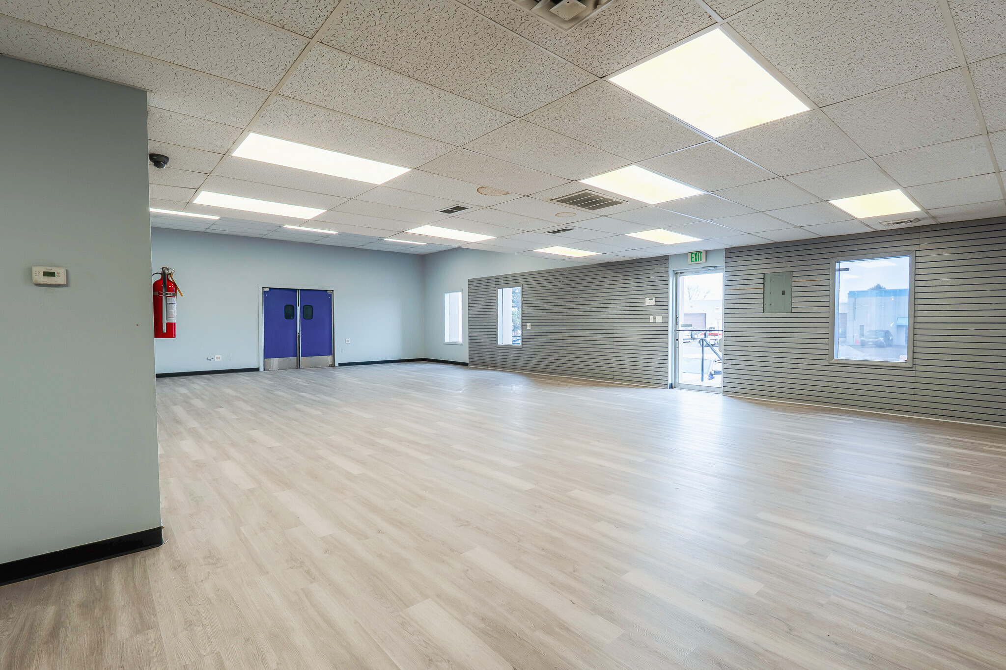 6056-6078 E 49th Ave, Commerce City, CO for lease Interior Photo- Image 1 of 7