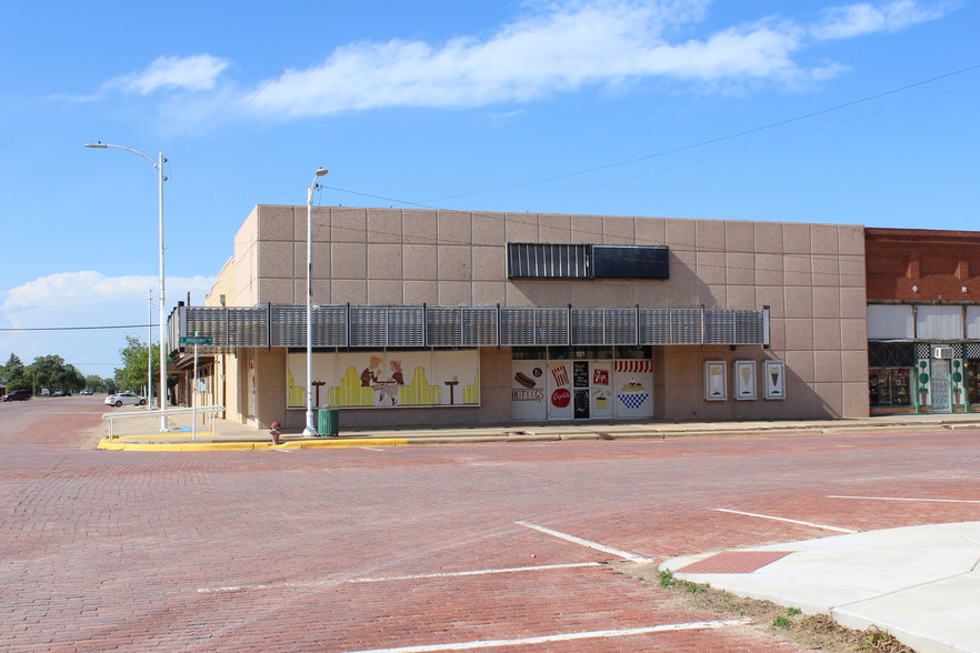 101 E Broadway, Tulia, TX for sale - Primary Photo - Image 1 of 1