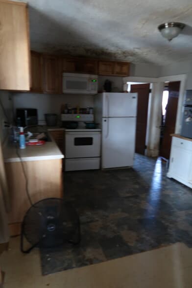 19 Cumberland St, Augusta, ME for sale - Building Photo - Image 2 of 5