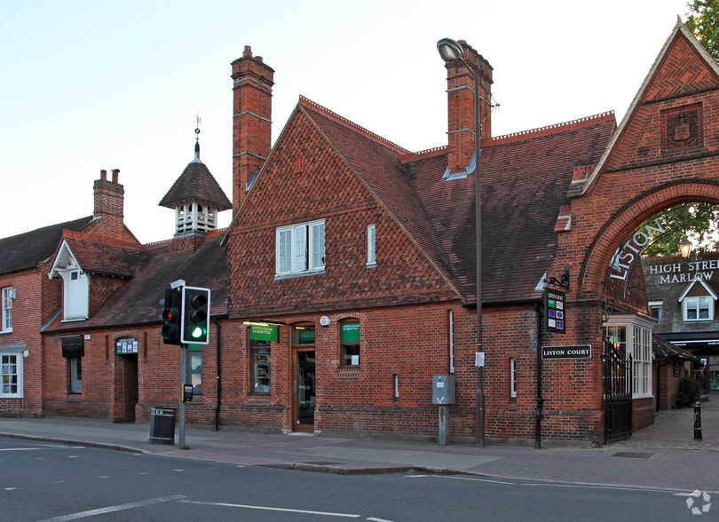 2-8 Liston Rd, Marlow for lease - Building Photo - Image 2 of 8