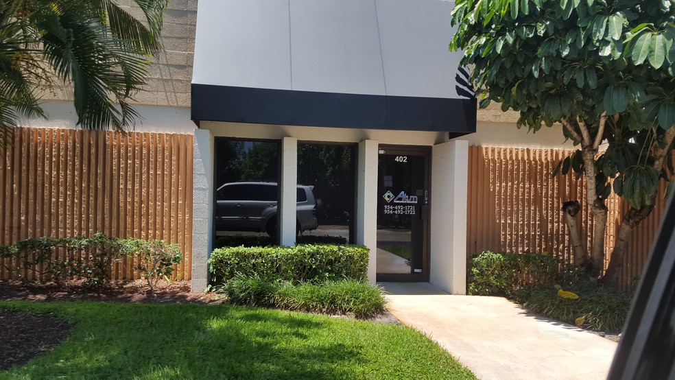 1500 W Cypress Creek Rd, Fort Lauderdale, FL for lease - Building Photo - Image 2 of 11