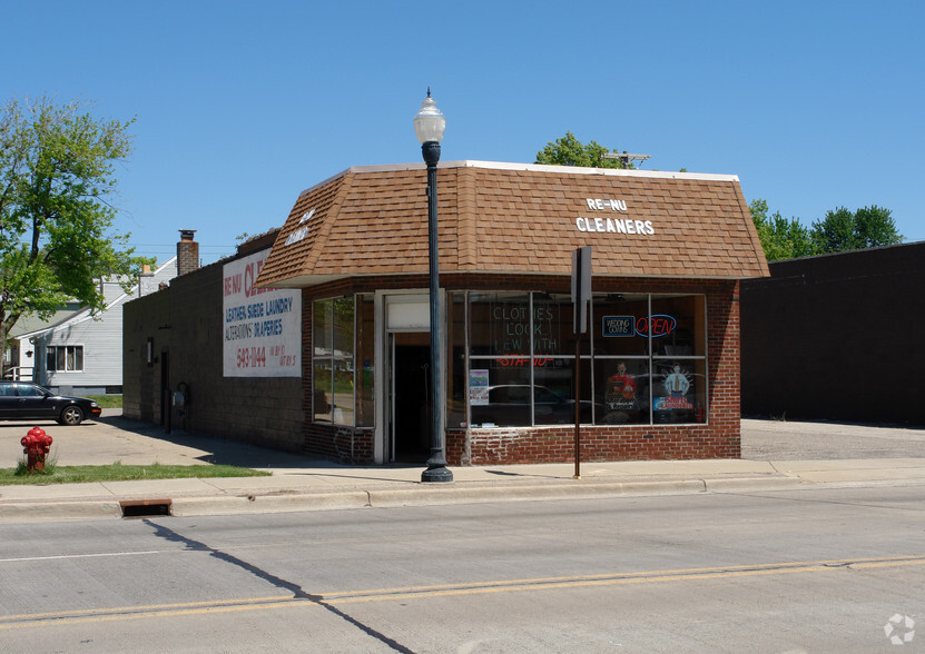 1003 E Nine Mile Rd, Hazel Park, MI for sale - Primary Photo - Image 1 of 1