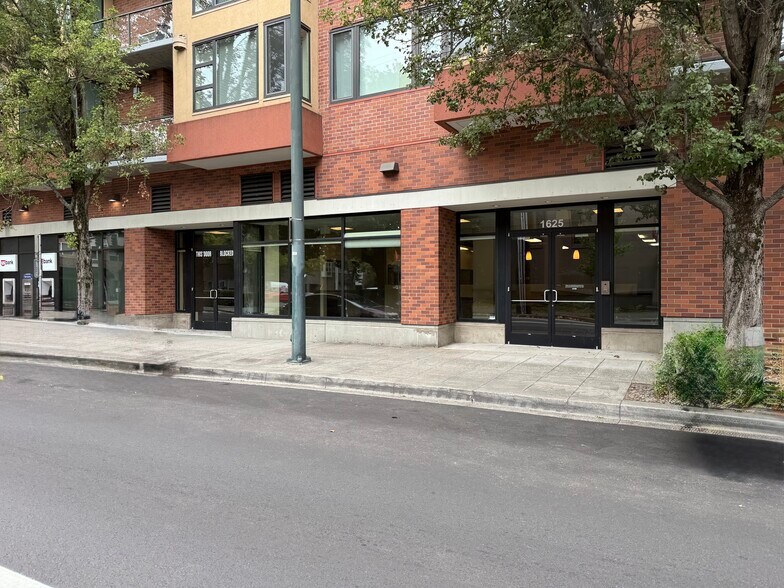 1625 NE Weidler St, Portland, OR for lease - Building Photo - Image 1 of 7