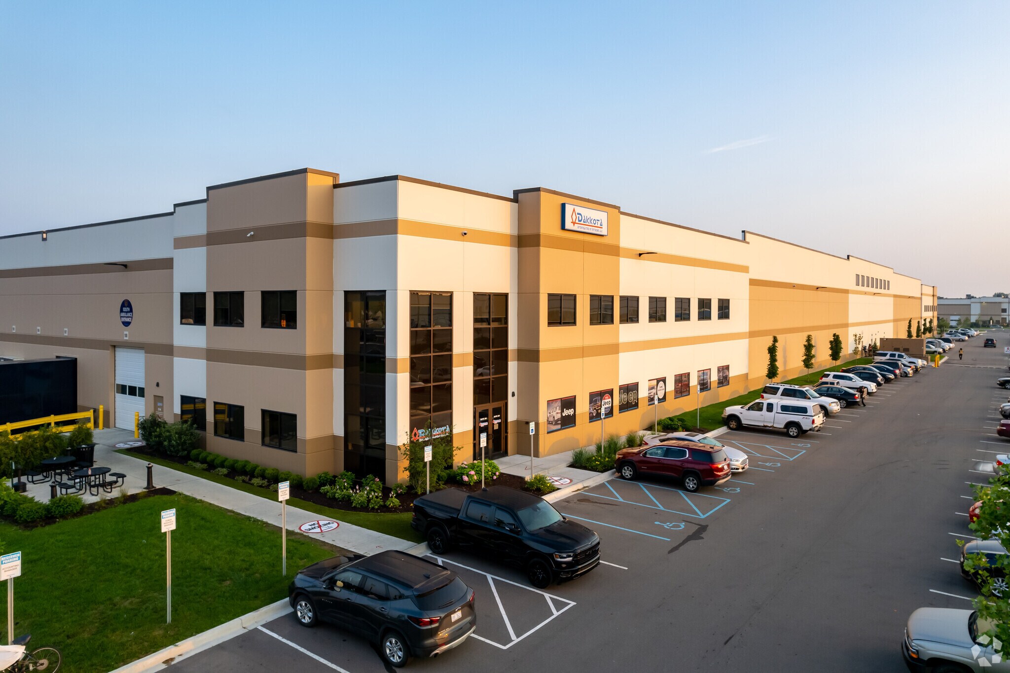 1420 E 10 Mile Rd, Hazel Park, MI 48030