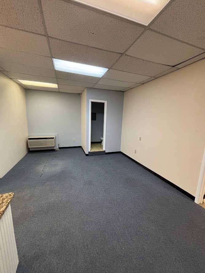 6-10 S 3rd St, Oxford, PA for lease Interior Photo- Image 1 of 4