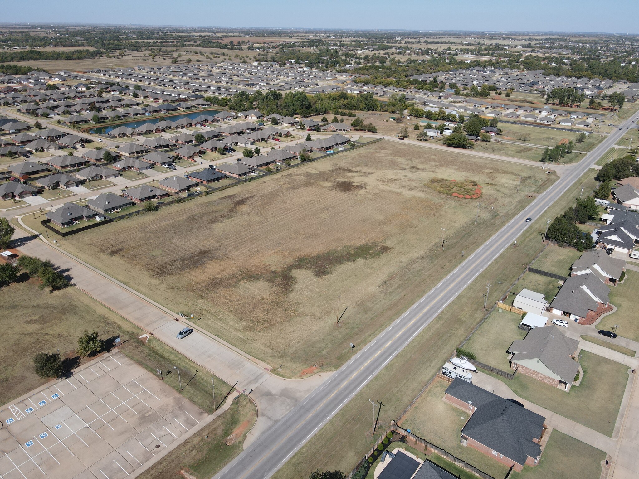 700 N Clear Springs Rd, Mustang, OK for sale Building Photo- Image 1 of 1