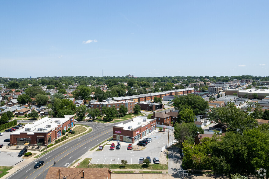 6424-6434 Chippewa St, Saint Louis, MO for lease - Aerial - Image 2 of 5