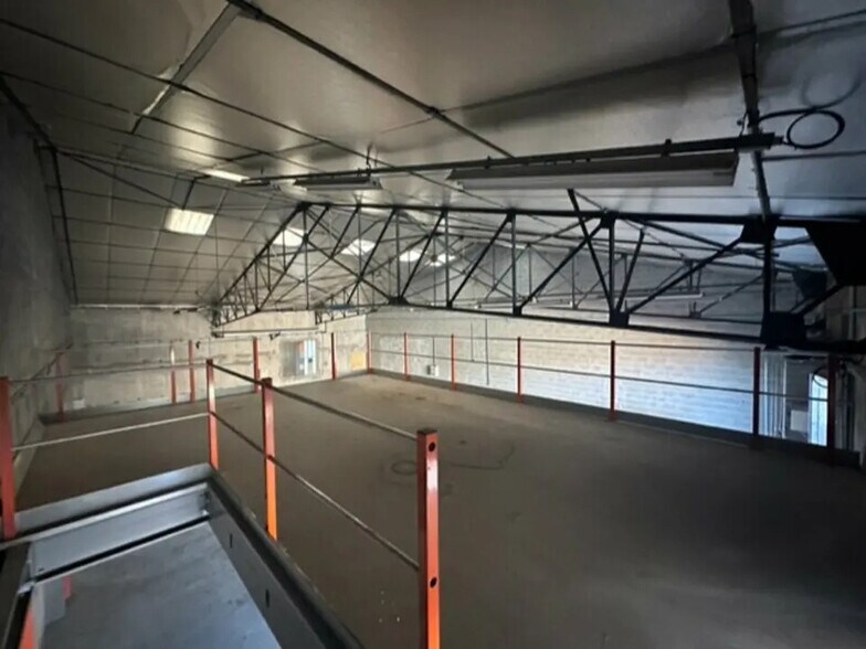 Flex in Domarin for lease - Building Photo - Image 1 of 11