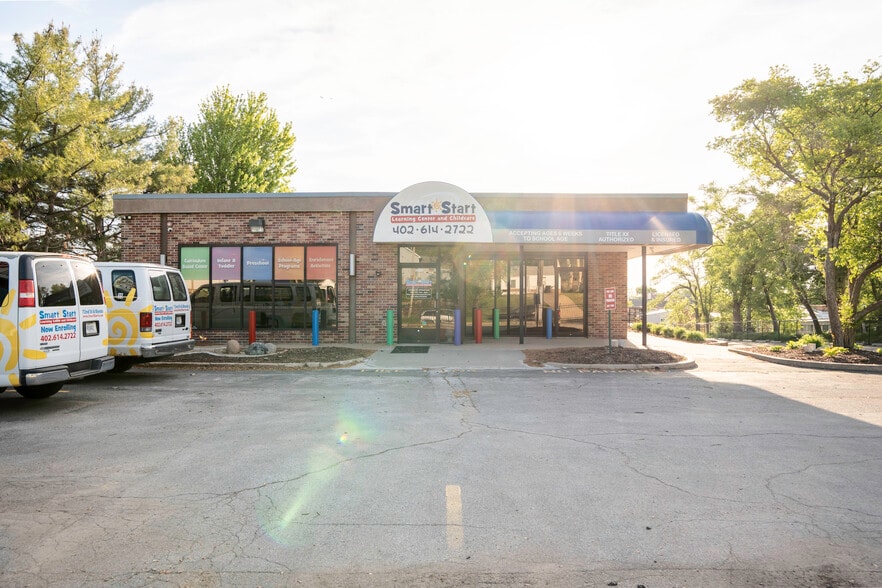 2020 N 72nd St, Omaha, NE for sale - Building Photo - Image 2 of 10