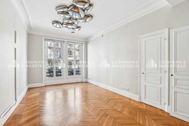 5 Rue Du Renard, Paris for lease - Interior Photo - Image 3 of 15