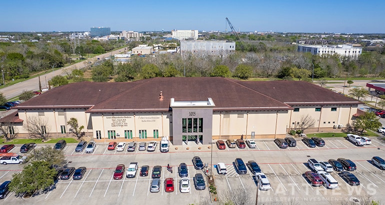 1015 W Medical Center Blvd, Webster, TX for sale Building Photo- Image 1 of 1