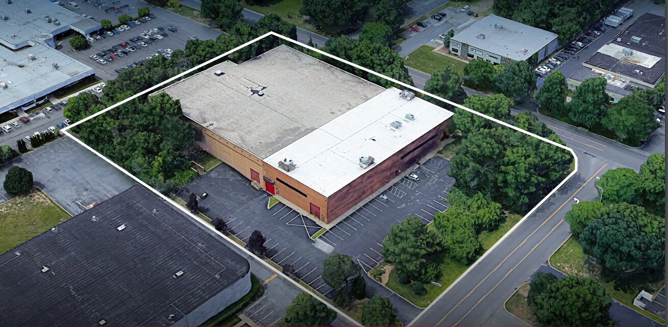 185 Adams Ave, Hauppauge, NY for sale Building Photo- Image 1 of 1