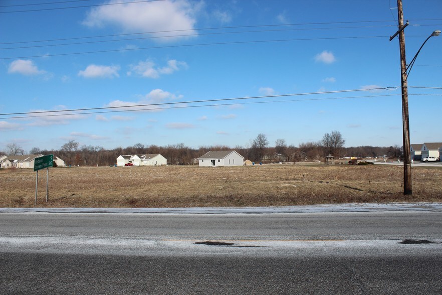 Lot B5 State Road 8, Kouts, IN 46347