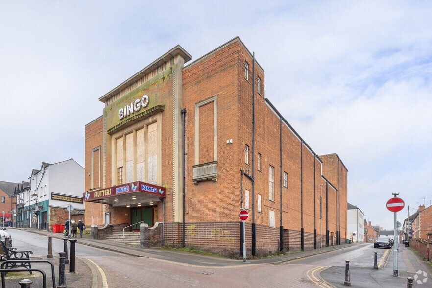 College St, Rushden for lease - Building Photo - Image 2 of 15