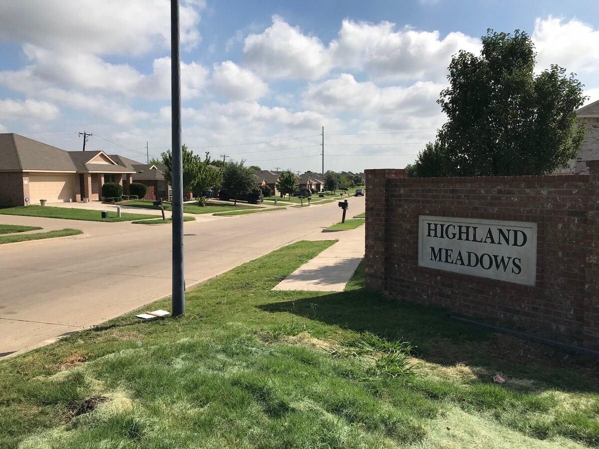 15002 Lasater Rd, Dallas, TX 75253