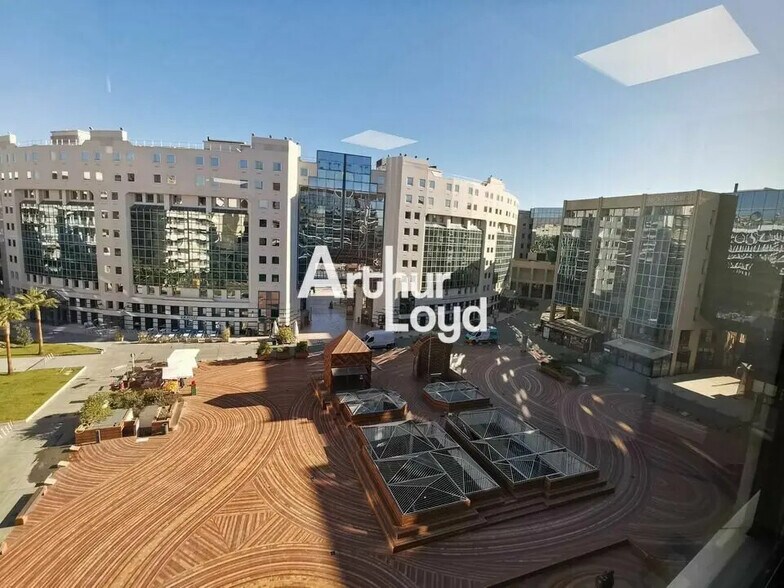 Office in Nice for lease - Building Photo - Image 2 of 8