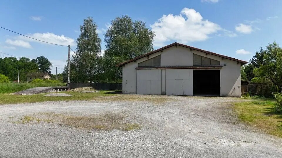 Flex in Labarthe-Inard for lease Building Photo- Image 1 of 6