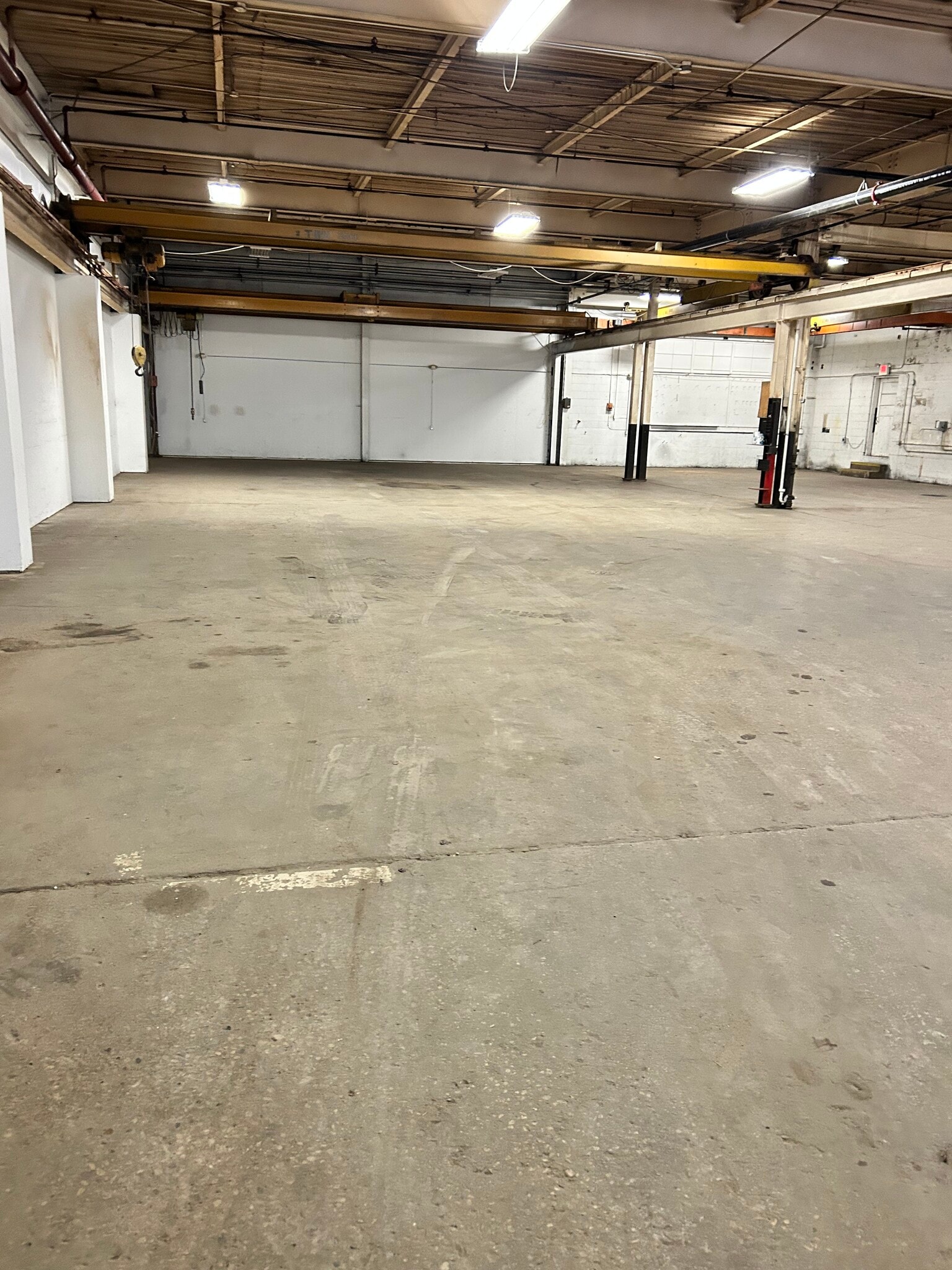 740 W Oakland Ave, Port Washington, WI for lease Building Photo- Image 1 of 6